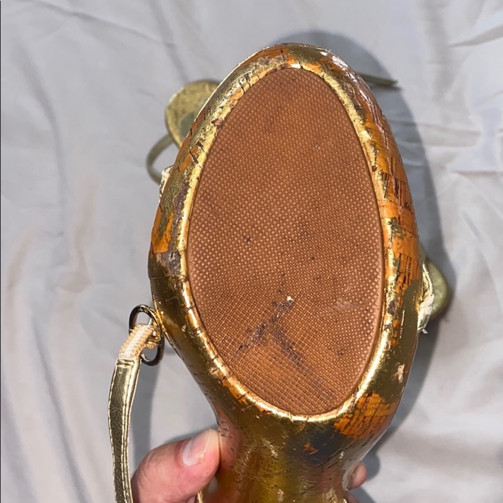 Gold Heels - Picture 3 of 4